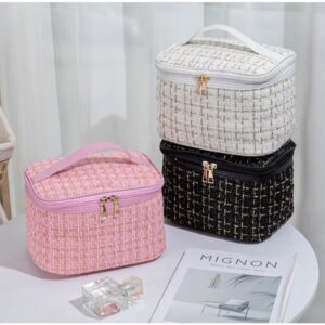 กระเป๋าเครื่องสำอาง ลายสาน ทรงเหลี่ยม คละสี ยกลัง 20/ใบ